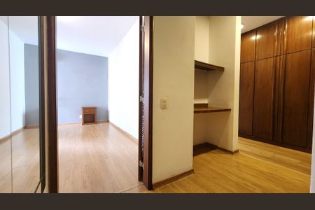 Apartamento para alugar com 280m², 3 quartos e 2 vagasSuíte