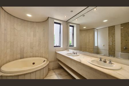 Apartamento para alugar com 280m², 3 quartos e 2 vagasBanheiro da Suíte 3