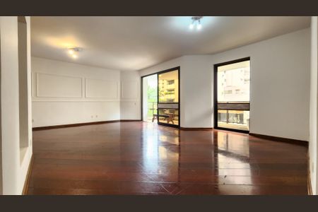 Apartamento para alugar com 280m², 3 quartos e 2 vagasSala