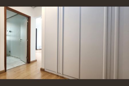 Apartamento para alugar com 280m², 3 quartos e 2 vagasCloset da suíte 2