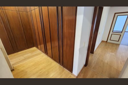Apartamento para alugar com 280m², 3 quartos e 2 vagasCloset da suíte 1