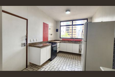 Apartamento para alugar com 280m², 3 quartos e 2 vagasCozinha