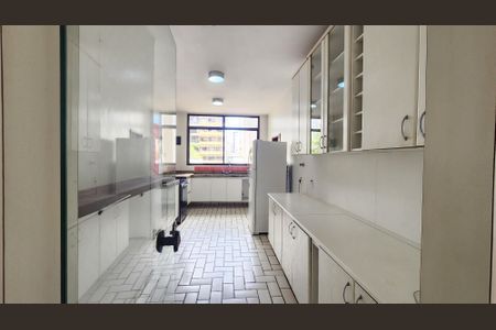 Apartamento para alugar com 280m², 3 quartos e 2 vagasCozinha