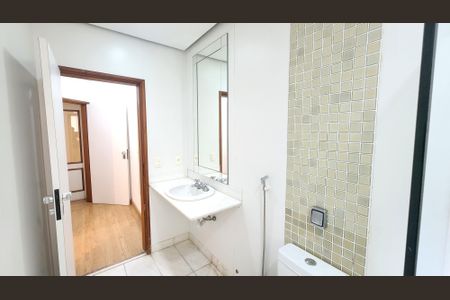 Apartamento para alugar com 280m², 3 quartos e 2 vagasBanheiro da Suíte 3