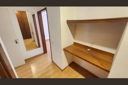 Apartamento para alugar com 280m², 3 quartos e 2 vagasEscritório