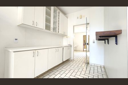 Apartamento para alugar com 280m², 3 quartos e 2 vagasCozinha - Armários