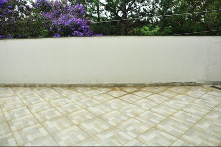 Casa à venda com 534m², 5 quartos e 7 vagas Casa à venda com 534m², 5 quartos e 7 vagasVista da Área de Serviço