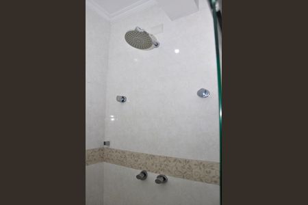 Casa à venda com 534m², 5 quartos e 7 vagasBanheiro Suíte 4