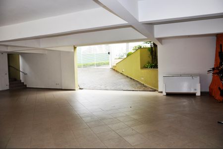 Casa para alugar com 534m², 5 quartos e 7 vagas Casa para alugar com 534m², 5 quartos e 7 vagasDetalhe - Garagem