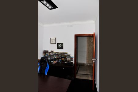 Casa à venda com 534m², 5 quartos e 7 vagas Casa à venda com 534m², 5 quartos e 7 vagasEscritório