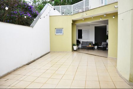 Casa para alugar com 534m², 5 quartos e 7 vagas Casa para alugar com 534m², 5 quartos e 7 vagasDetalhe - Área Comum