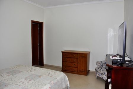 Casa para alugar com 534m², 5 quartos e 7 vagas Casa para alugar com 534m², 5 quartos e 7 vagasDetalhe - Quarto 05 Suíte