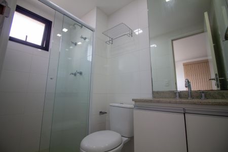 Banheiro de kitnet/studio para alugar com 1 quarto, 37m² em Campo Belo, São Paulo