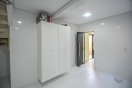 Casa à venda com 222m², 3 quartos e 2 vagasÁrea de Serviço