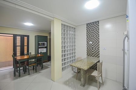 Casa à venda com 222m², 3 quartos e 2 vagasCozinha