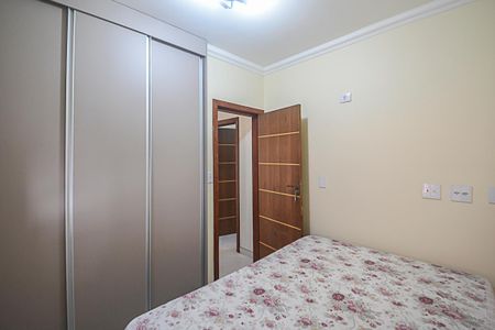 Casa à venda com 222m², 3 quartos e 2 vagasQuarto 2