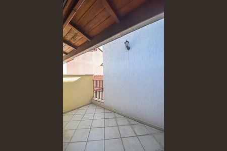 Casa à venda com 222m², 3 quartos e 2 vagasSacada do Escritório