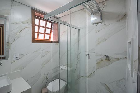 Casa à venda com 222m², 3 quartos e 2 vagasBanheiro