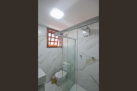 Casa à venda com 222m², 3 quartos e 2 vagasBanheiro