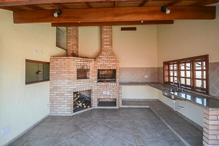 Casa à venda com 222m², 3 quartos e 2 vagasChurrasqueira