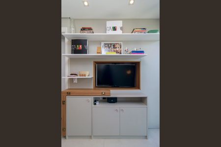 Sala de apartamento para alugar com 1 quarto, 27m² em Campo Belo, São Paulo