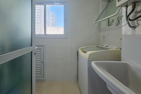 Apartamento para alugar com 106m², 3 quartos e 2 vagas Apartamento para alugar com 106m², 3 quartos e 2 vagasÁrea de serviço