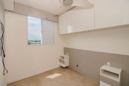 Quarto 1 de apartamento para alugar com 2 quartos, 43m² em Humaitá, Porto Alegre