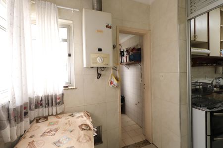 Apartamento à venda com 98m², 3 quartos e 1 vagaÁrea de Serviço