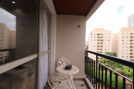 Apartamento à venda com 98m², 3 quartos e 1 vagaSacada