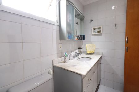 Apartamento à venda com 98m², 3 quartos e 1 vagaBanheiro da Suíte