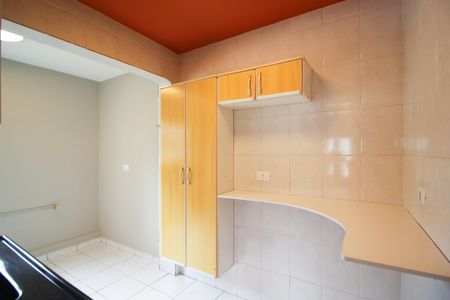Cozinha de kitnet/studio para alugar com 1 quarto, 28m² em Moema, São Paulo