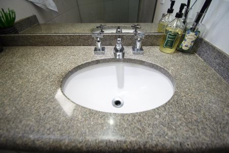 Apartamento à venda com 187m², 4 quartos e 3 vagasbanheiro suite 1