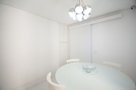 Apartamento à venda com 187m², 4 quartos e 3 vagasCopa