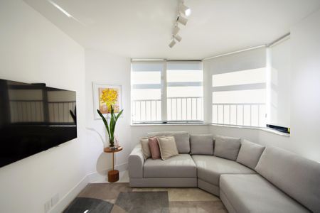 Apartamento à venda com 187m², 4 quartos e 3 vagasSala de estar 2