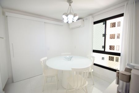 Apartamento à venda com 187m², 4 quartos e 3 vagasCopa