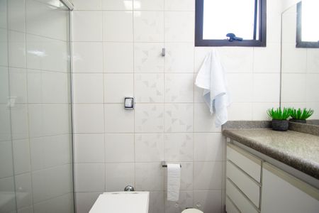 Apartamento à venda com 187m², 4 quartos e 3 vagasbanheiro suite 1