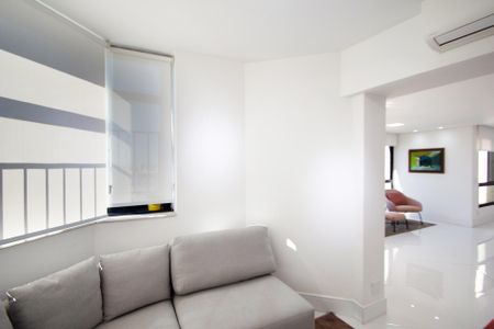 Apartamento à venda com 187m², 4 quartos e 3 vagasSala de estar 2