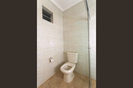 Casa para alugar com 195m², 4 quartos e 5 vagasBanheiro da Suíte 