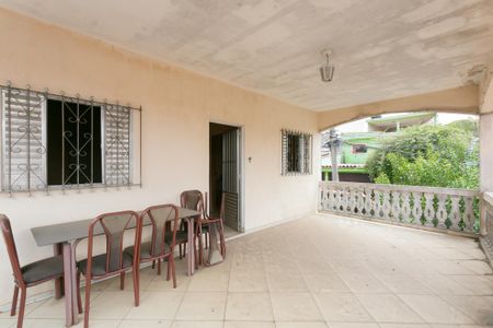 Casa para alugar com 195m², 4 quartos e 5 vagasVaranda