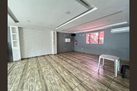 Apartamento para alugar com 42m², 2 quartos e sem vagaÁrea comum - Salão de festas