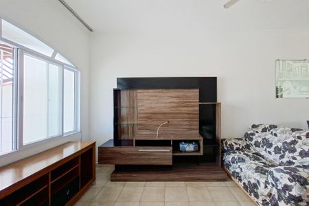 Casa para alugar com 2 quartos, 100m² em Jardim Imperador, Praia Grande