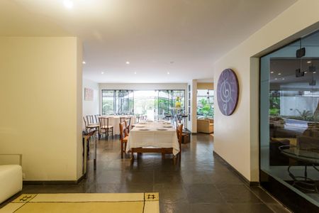 Apartamento para alugar com 71m², 2 quartos e 2 vagasÁrea comum - Salão de festas