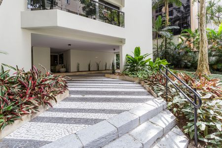 Apartamento para alugar com 71m², 2 quartos e 2 vagasEntrada