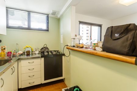 Apartamento para alugar com 71m², 2 quartos e 2 vagasCozinha