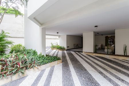 Apartamento para alugar com 71m², 2 quartos e 2 vagasEntrada