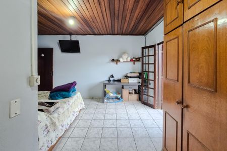 Casa à venda com 271m², 3 quartos e 3 vagasSuíte