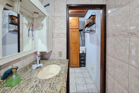 Casa à venda com 271m², 3 quartos e 3 vagasBanheiro da Suíte