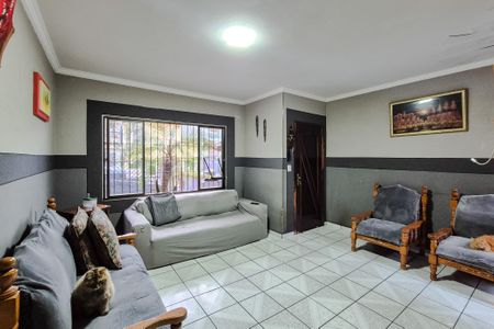 Casa à venda com 271m², 3 quartos e 3 vagasSala