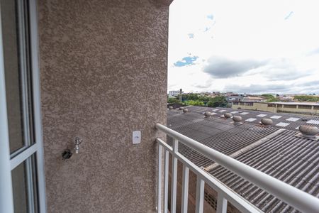 Apartamento para alugar com 37m², 2 quartos e sem vagaVaranda/Área de Serviço