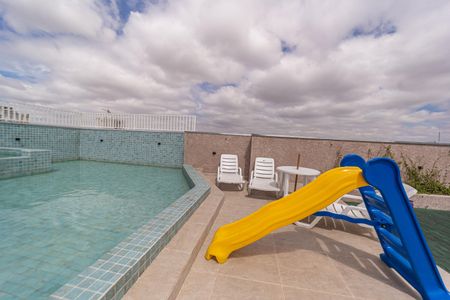 Apartamento para alugar com 37m², 2 quartos e sem vagaÁrea comum - Piscina